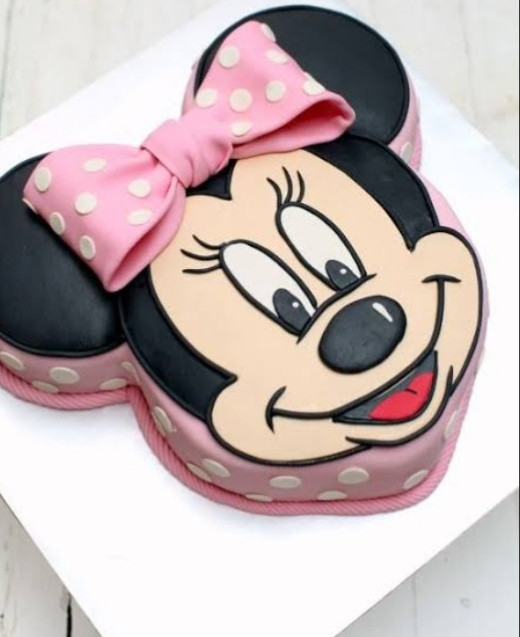 Minie mouse Cake