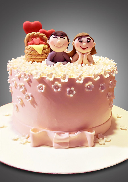 Love Couple Anniversary Cake