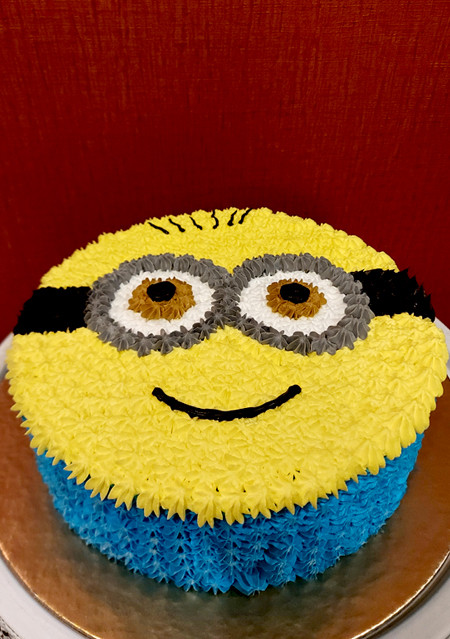 Minion theme cake | Cartoon Birthday Cake | Cake for Kids - Levanilla ::